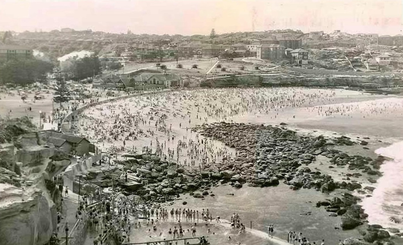 Historical photo of Bronte Beach packed with swimmers and visitors